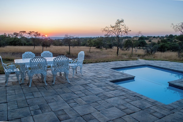 Luxury House, Patio, Pool View | Garden view