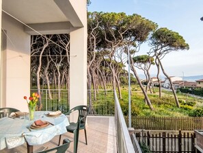 Outdoor dining - Casa Irma by Interhome (Follonica)