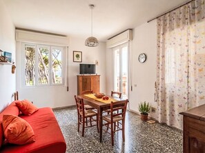 TV - Casa Irma by Interhome (Follonica)