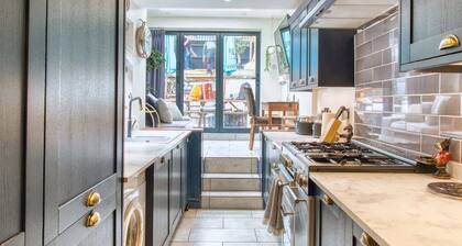 Spacious House In Guildford