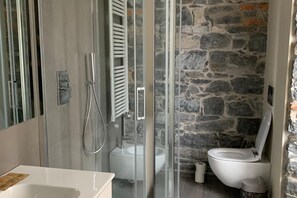 Bathroom - Authentic Atmosphere in Como (Romantic Chic) (Como)