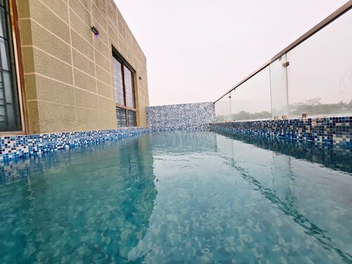 MeerahMahal Entire Luxurious Aqua Villa