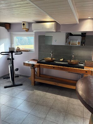 Private kitchen - Chalet with jacuzzi private wellness area sauna hammam (Xonrupt-Longemer)
