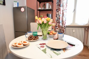 Dining - Garden Apartment Bardolino - Coral Apartment (Bardolino)
