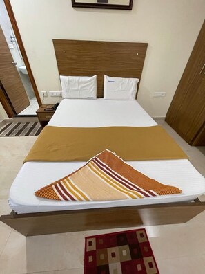 Deluxe non ac room