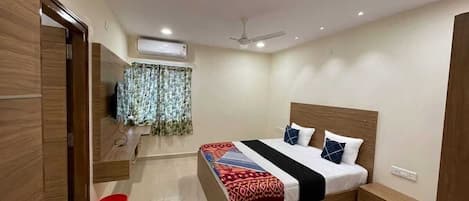 Deluxe ac room | Free WiFi