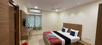 SriLakshmitulasiresidency by pickurstay