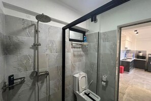 Artículos de tocador gratuitos, toallas, jabón, shampoo