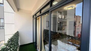 Luxury Room, Balcony, City View | Exterior detail