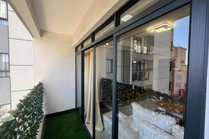 Luxury Room, Balcony, City View | Exterior detail - Nairobi Accomodation (Nairobi)