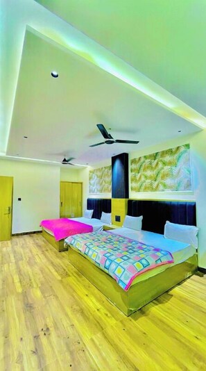 Quadruple Room - Priya Kunj Dham (Mathura)