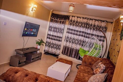 Dandy Home, 2 BdRm, Estn Bypass Kamakis Greenspot