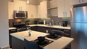 Private kitchen - Cozy 1-bedroom apartment with AC in beautiful Atlanta (Atlanta)