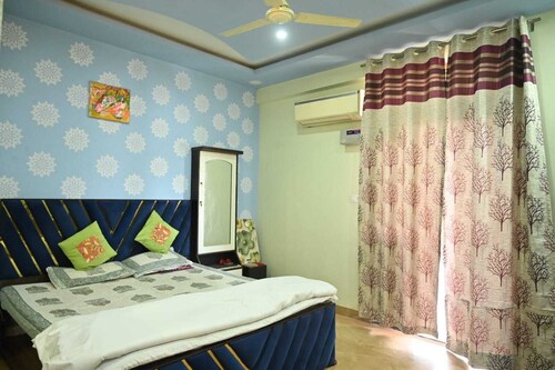 Soul Shanti Stay – Peaceful Jaipur Homestay with Terrace & Fast WiFi
