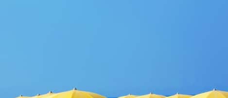 Vue sur la plage ou lâocĂ©an