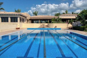 Outdoor pool, a heated pool - Cabo Golf Retreat – Junior Suite at Diamante (Cabo San Lucas)