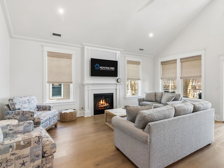 Spacious 5br/4.5ba Coastal Retreat 1 Block To Beach - Ocean City, NJ