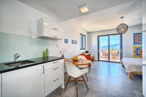 Interior - One Bedroom Villa Ming (Slatine)