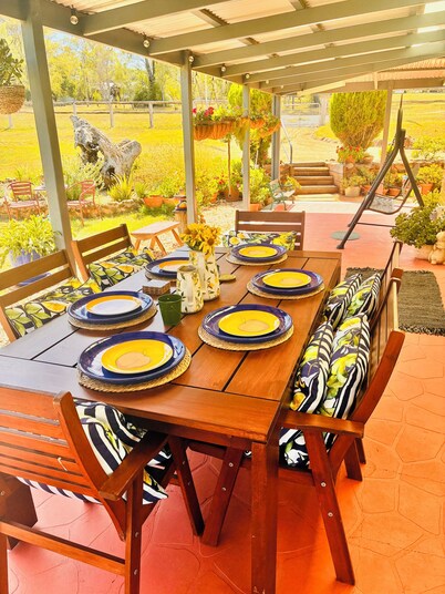 Lemon grove retreat country house