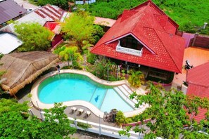 Unclassified image, 4 of 30, button - AoJing Diving Resort (Dauin)