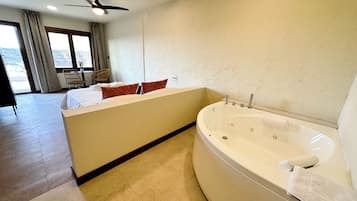 Deluxe Double Room, River View