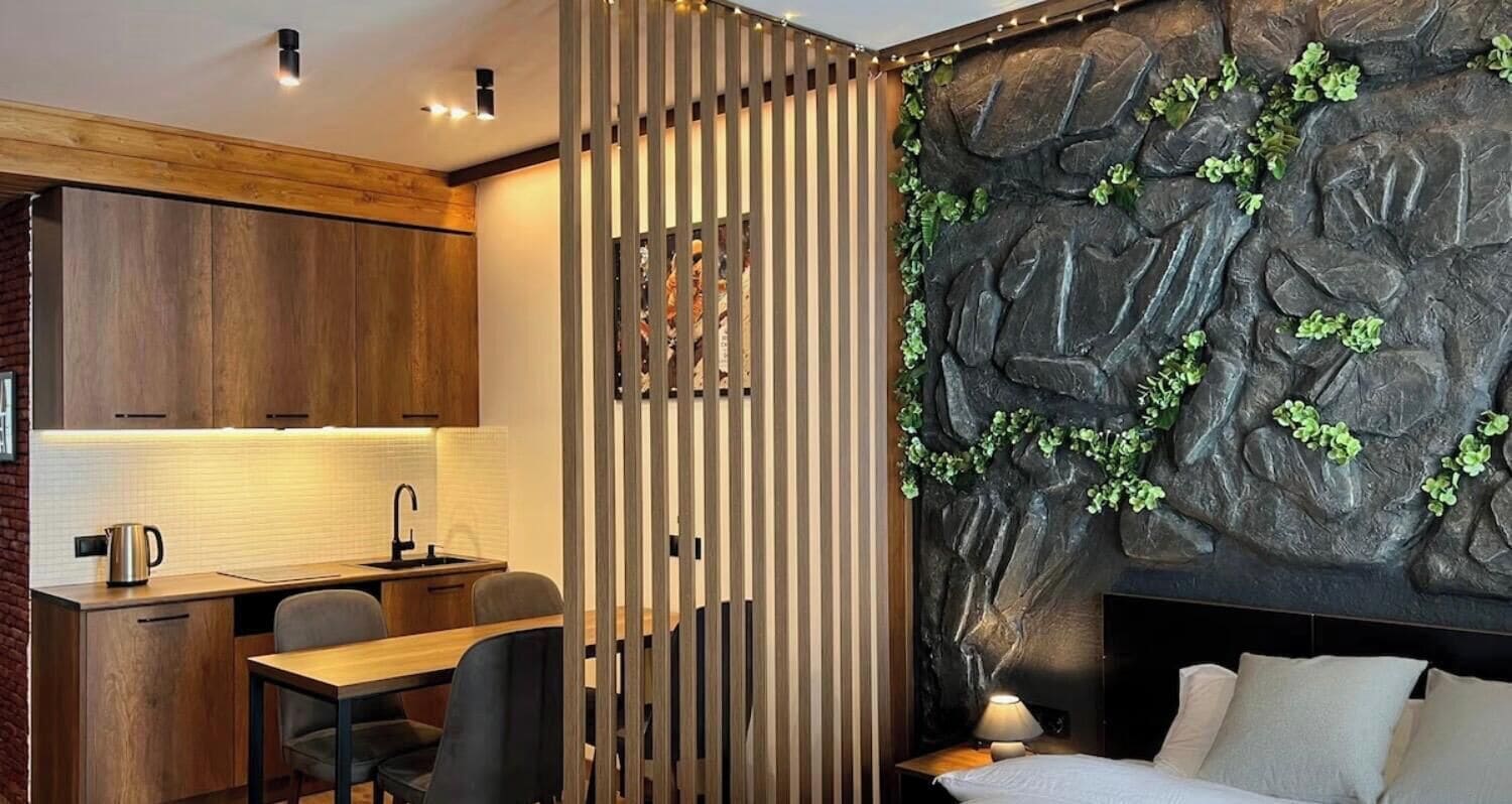 1 bedroom, in-room safe, iron/ironing board, free WiFi
