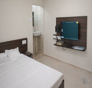Deluxe Room - RSK Guest House (Thiruttani)