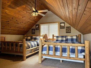 1 bedroom, iron/ironing board, WiFi, bed sheets - Peaceful Riverfront Retreat on 5 Wooded Acres (Thompsonville)