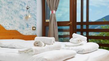 Triple Room, Balcony, Mountain View