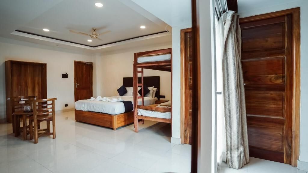 Family Room | Free WiFi