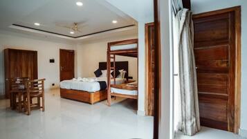 Family Room | Free WiFi