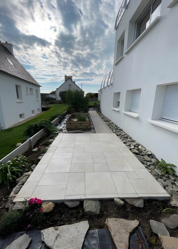 Apartment “Le Miroir De La Baie” with Sea View and Wi-Fi