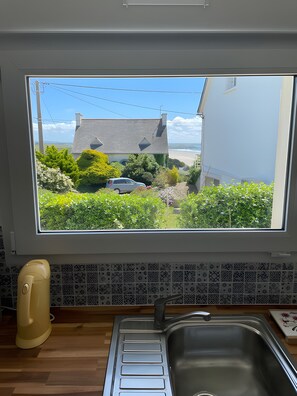 Interior - Apartment “Le Miroir De La Baie” with Sea View and Wi-Fi (Saint-Nic)