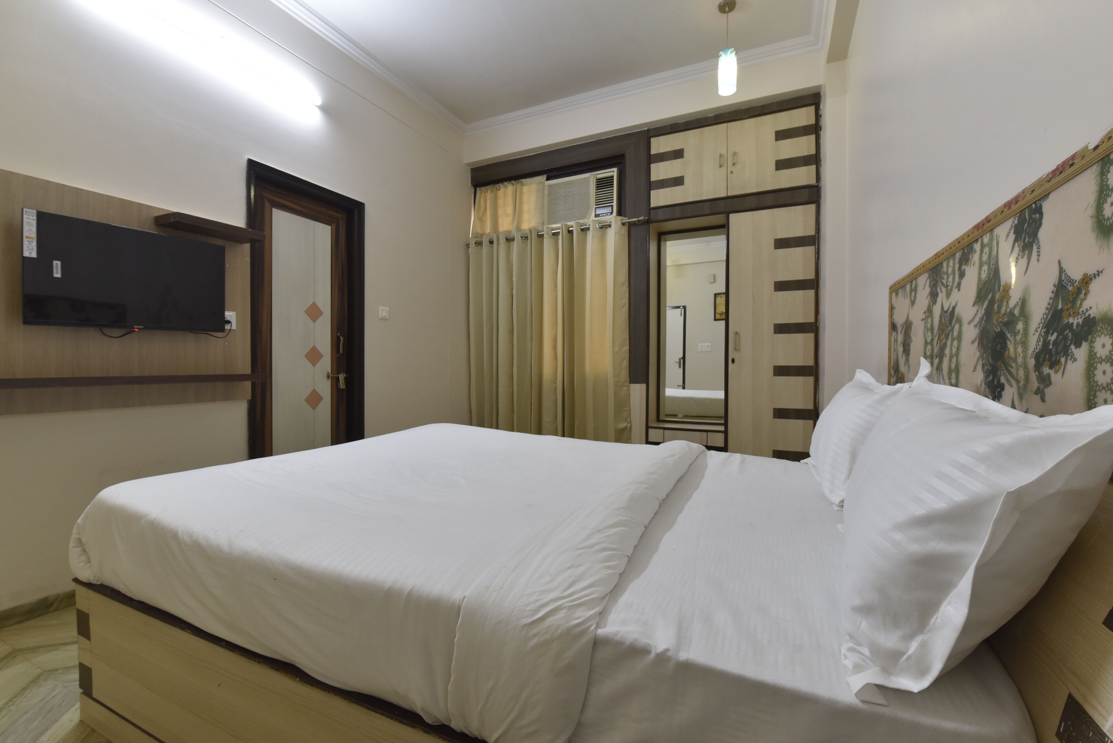 Economy Double Room, Balcony, City View