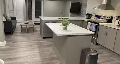 Bright & Cozy Basement Retreat in Oshawa, Canada
