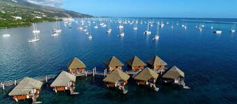 Sun-Kissed Sailing Adventure in Papeete, Polinesia Francesa