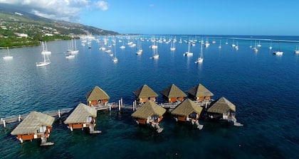 Sun-Kissed Sailing Adventure in Papeete, Polinesia Francesa