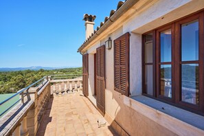 Exterior detail - Finca with private pool in a quiet location near Felanitx (Felanitx)