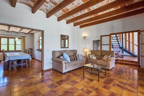 Smart TV - Finca with private pool in a quiet location near Felanitx (Felanitx)