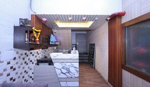 Lobby - Ivory Taj Retreat (Agra)