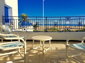 ห้องคลาสสิก, ระเบียง | บริเวณที่พัก