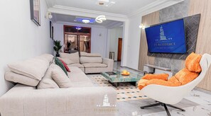 Penthouse Deluxe, balcon | Coin séjour