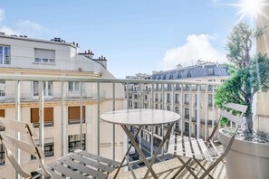Outdoor dining - A Wonderfull 1-Br - Opéra (Paris)