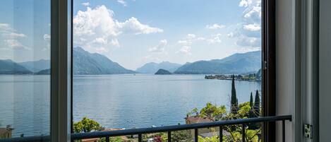 Appartement pour lune de miel, plusieurs chambres, 2 salles de bains (Sant' Anna Deluxe) | Vue sur le lac