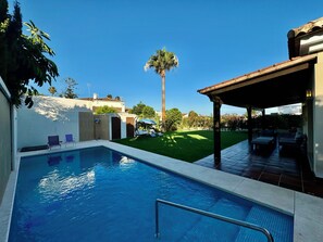 Pool - Stunning villa close to Marbella towncenter (Marbella)