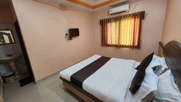 Deluxe Double Room, City View