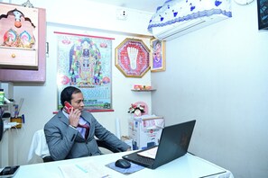 Reception - HOTEL MANISHA INTERNATIONAL (Gaya)
