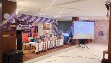 قاعة الولائم والاحتفالات