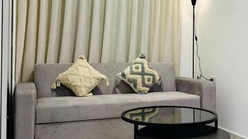 Deluxe Apartment, Balcony, City View | Living area