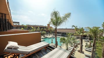 Comfort-Doppel- oder -Zweibettzimmer, Balkon, Strandblick | Pool